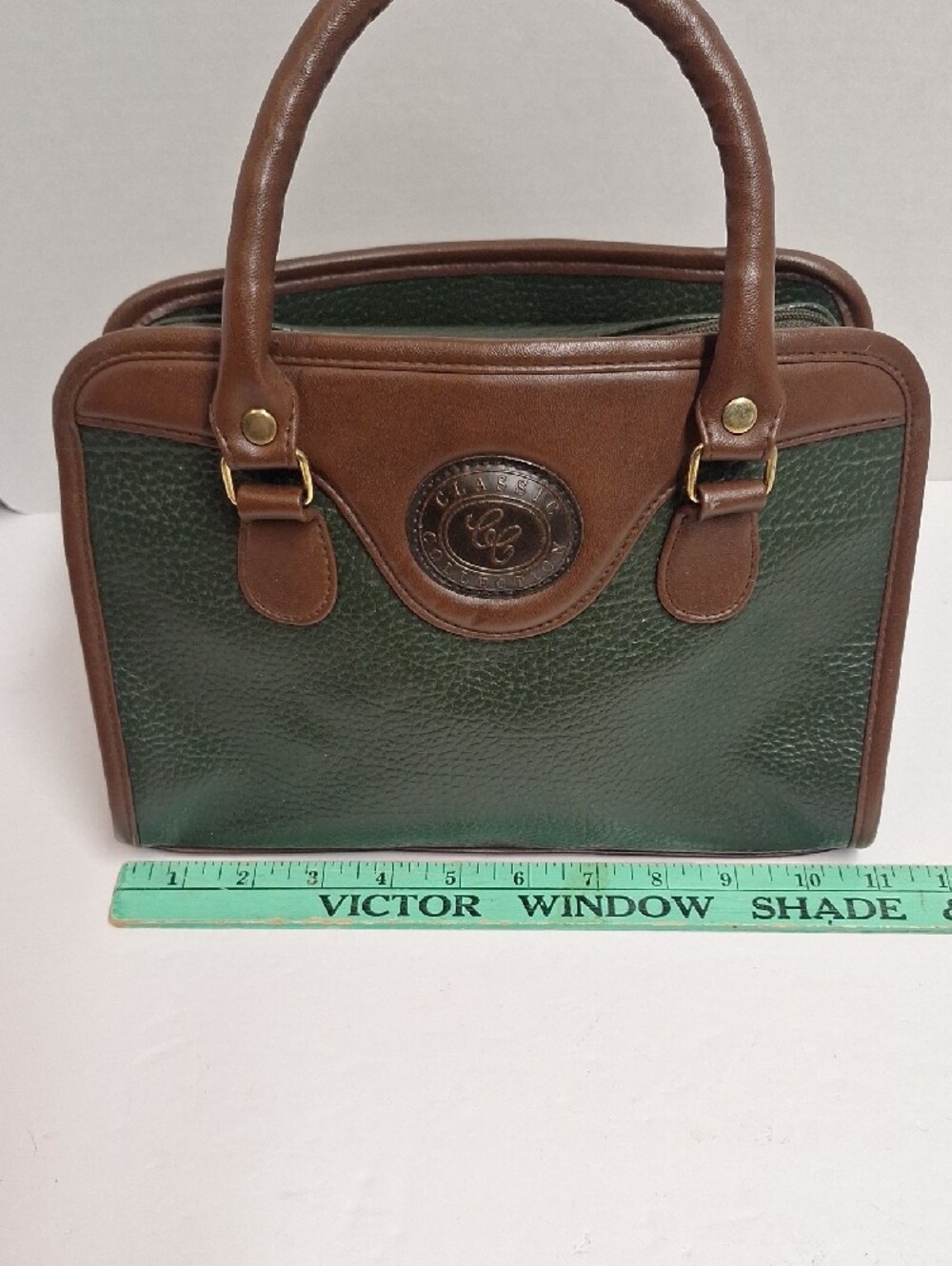 Classic Green and Brown Leather Satchel - Picture 3 of 8